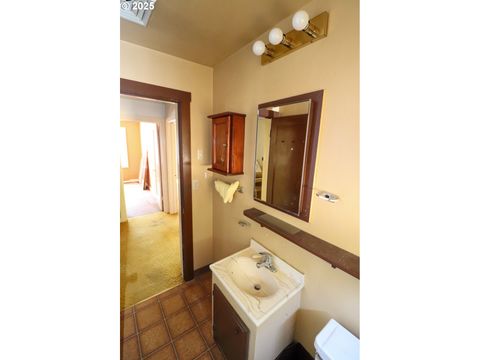 Tiny photo for 46715 Sunset Ave, Westfir, OR 97492 (MLS # 226990934)
