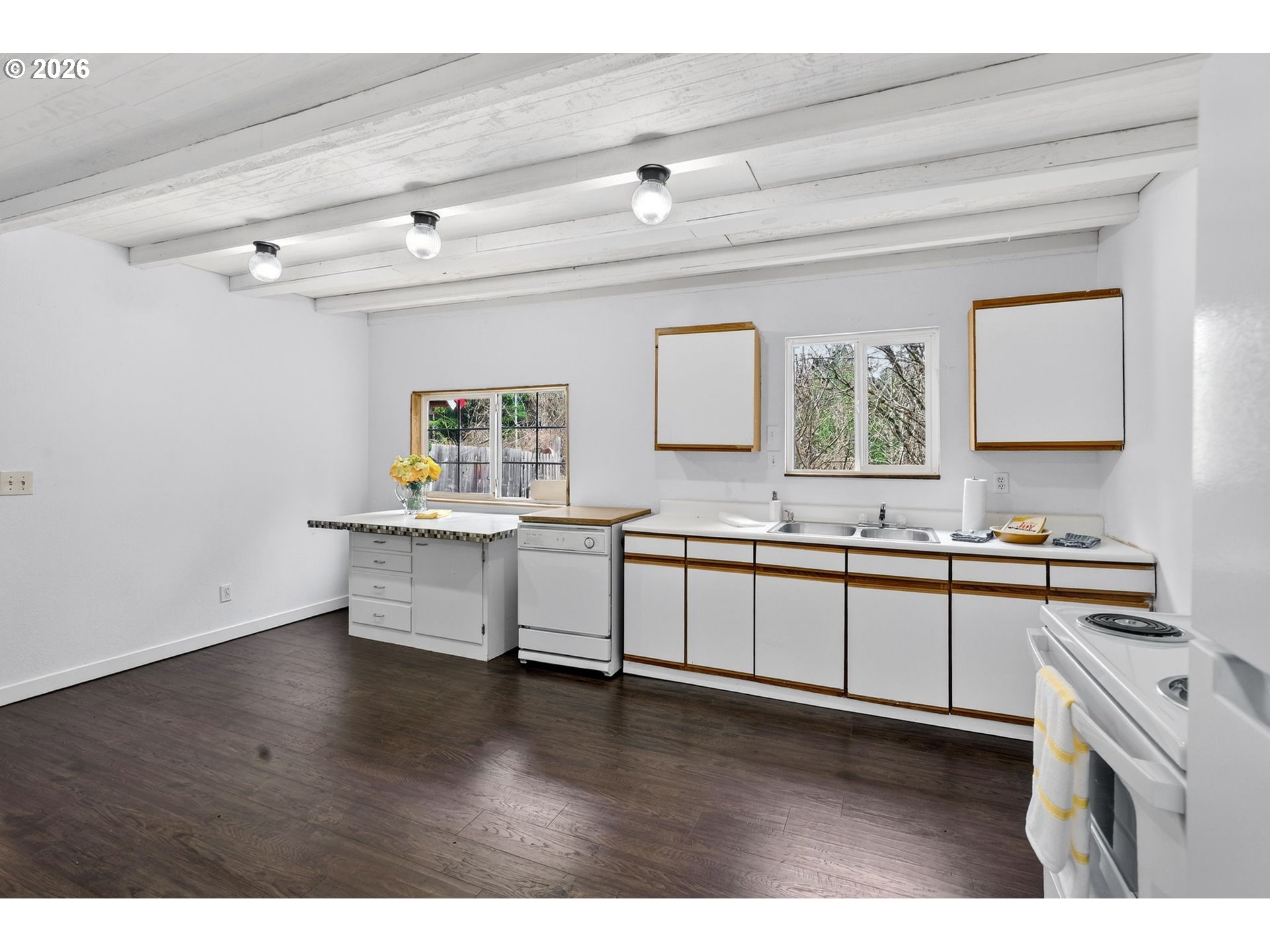 72 BRUNNING RD