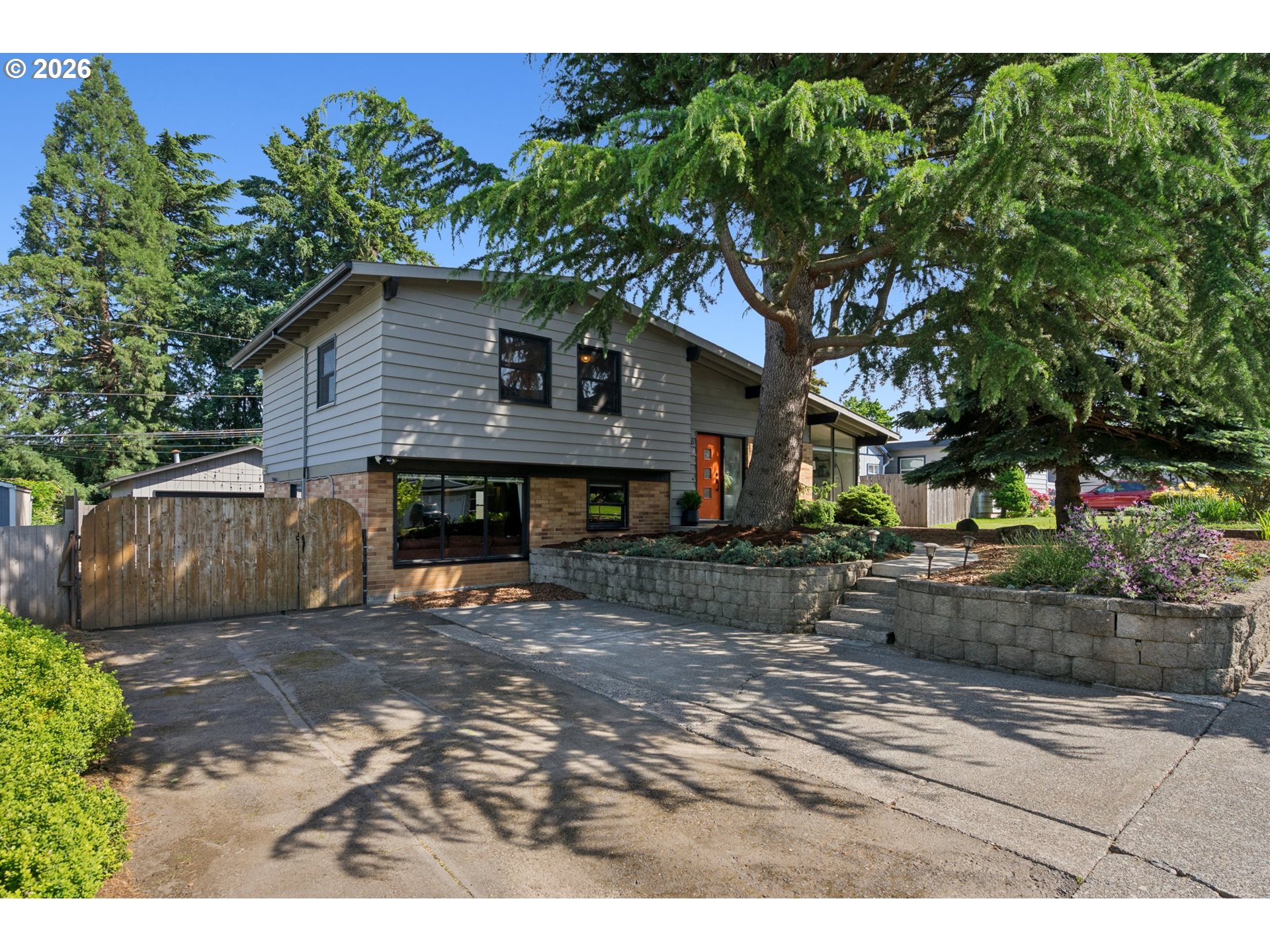 2726 NE 137TH AVE