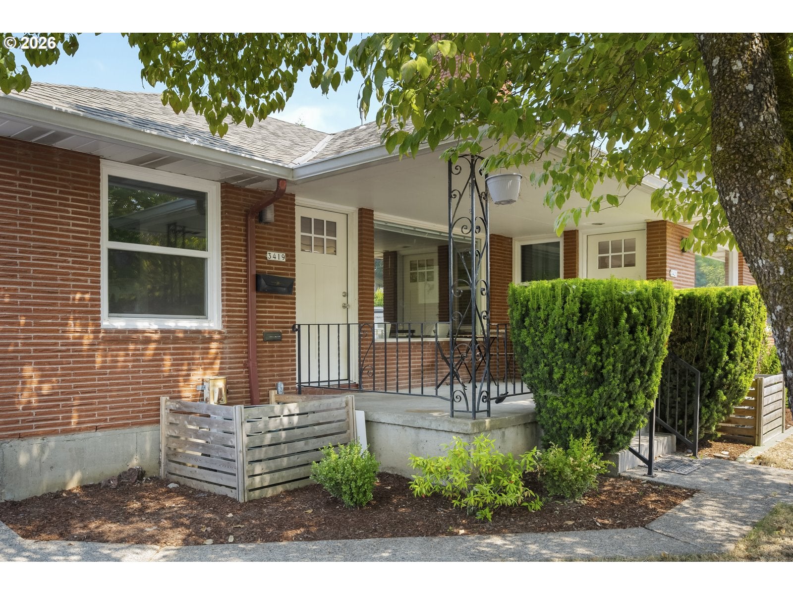 3419 SE CORA DR