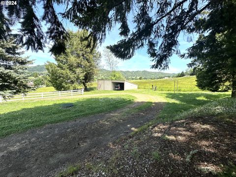 A home in Roseburg