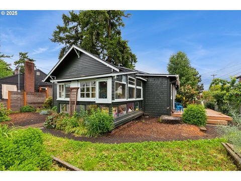 1206 NE 74TH AVE Portland OR 97213