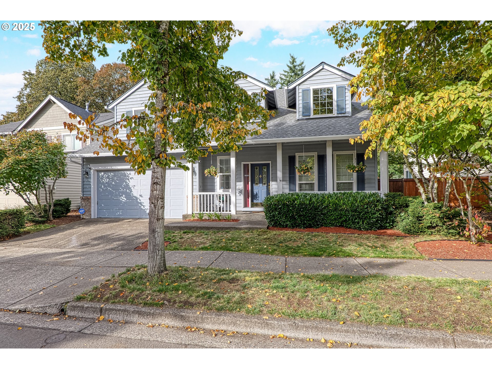 2619 NE CHARLOIS DR