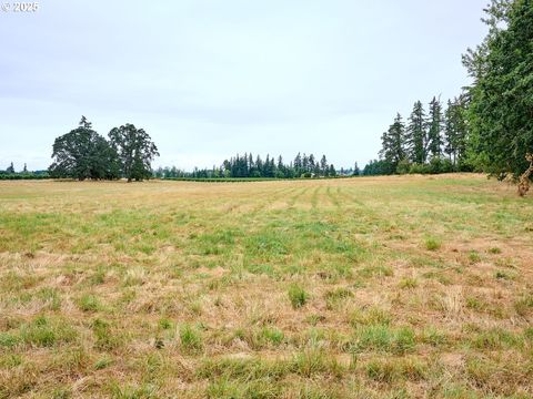 29474 S HIGHWAY 170 Canby OR 97013