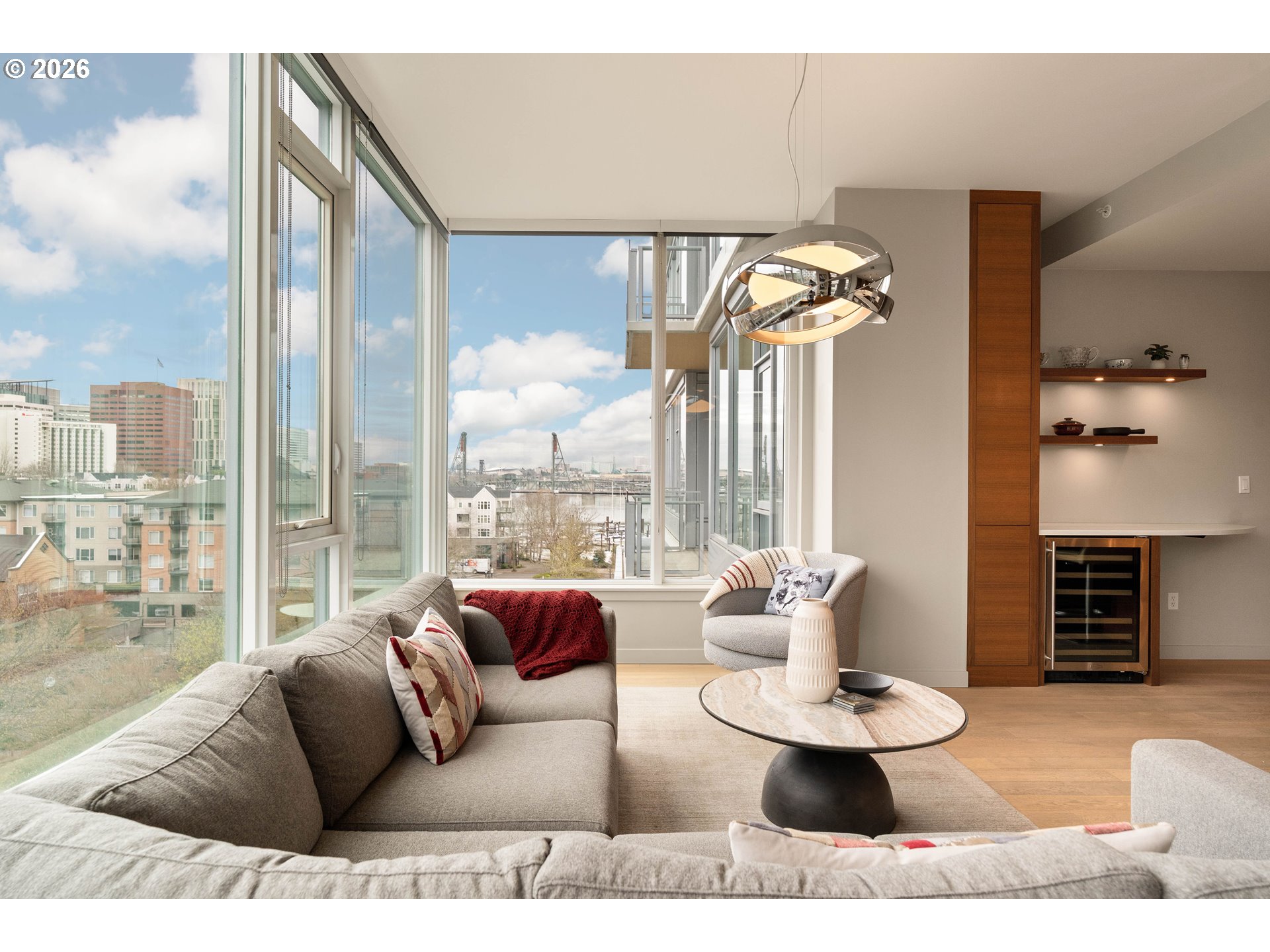 1930 S RIVER DR W606