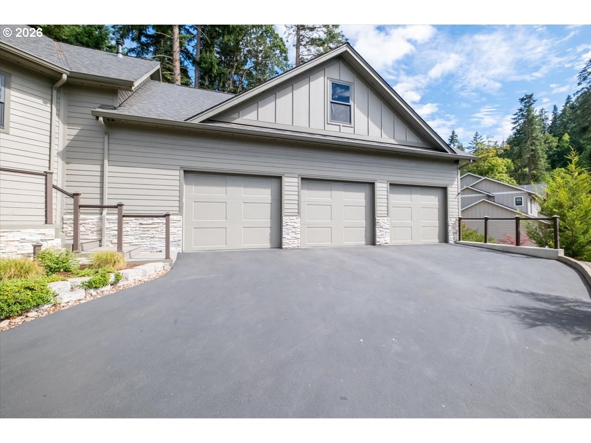 6550 CONGRESSIONAL CT SE