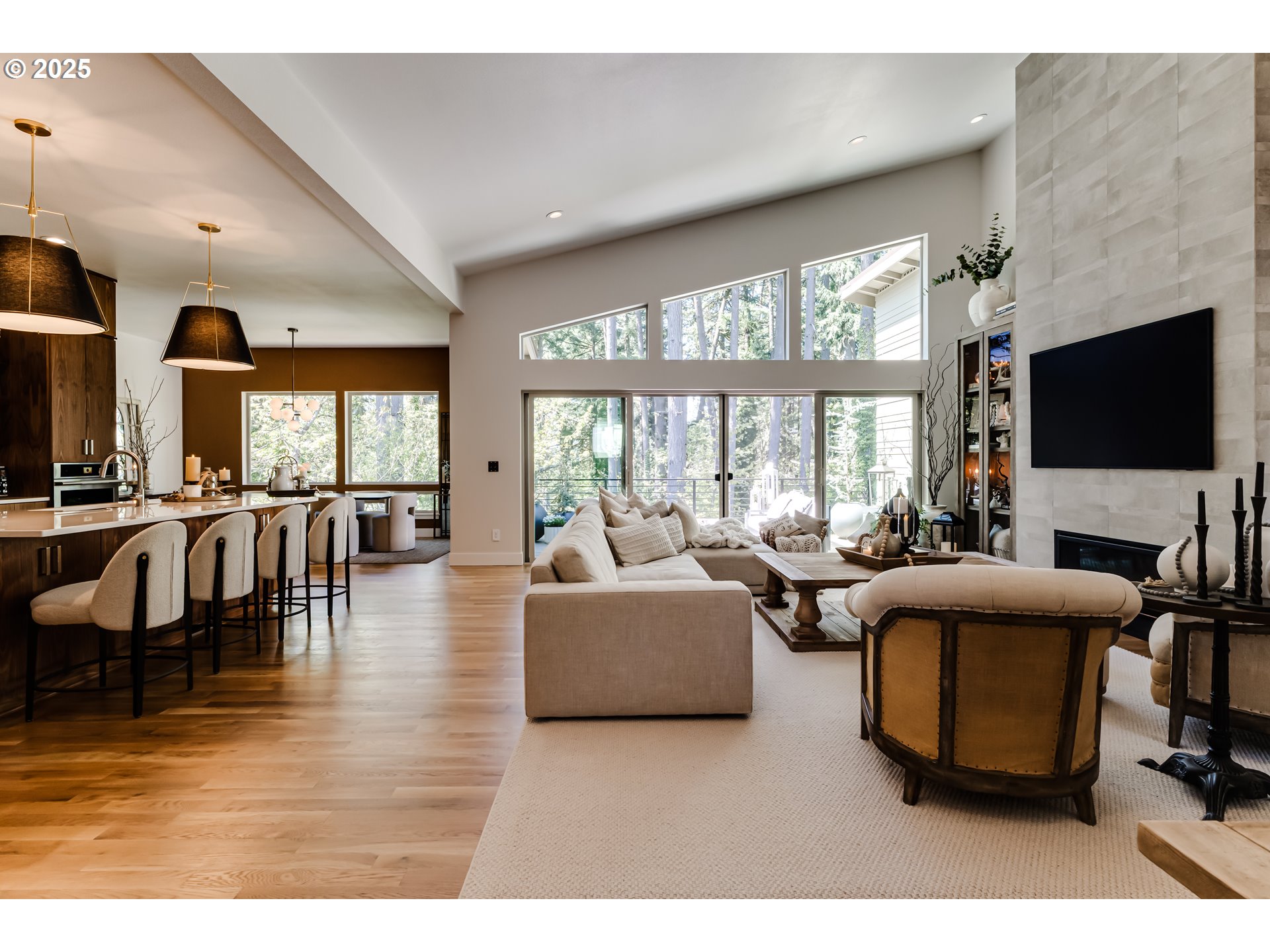 2037 GOLFVIEW CT