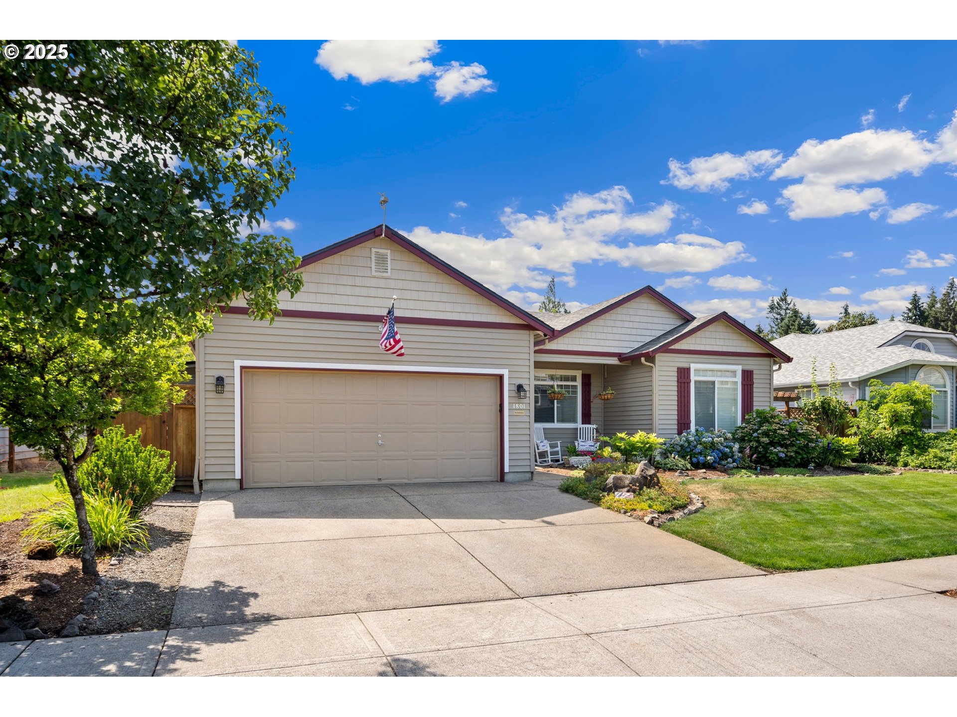 1801 N FALCON DR