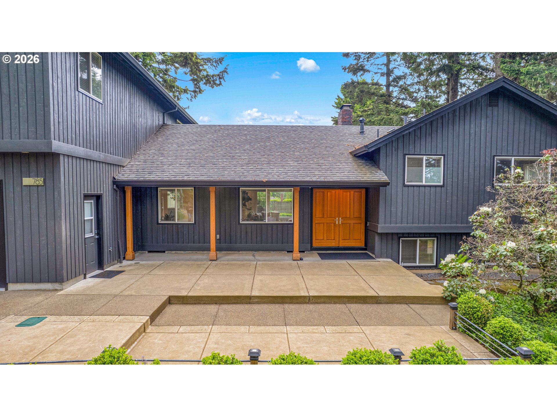785 Marylhurst DR