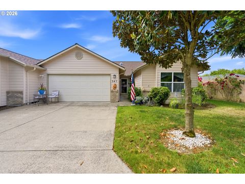 Photo of 347 NE Fircrest Pl, McMinnville, OR 97128 (MLS # 493987202)