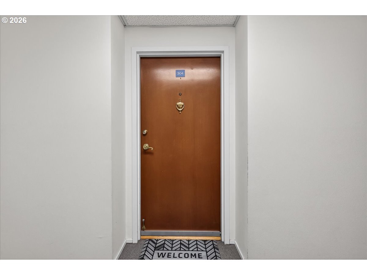 8717 SE MONTEREY AVE 304