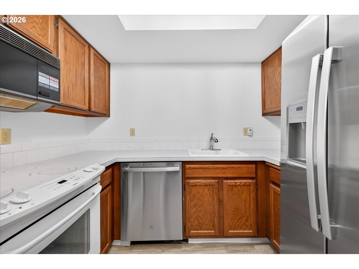 8717 SE MONTEREY AVE 304