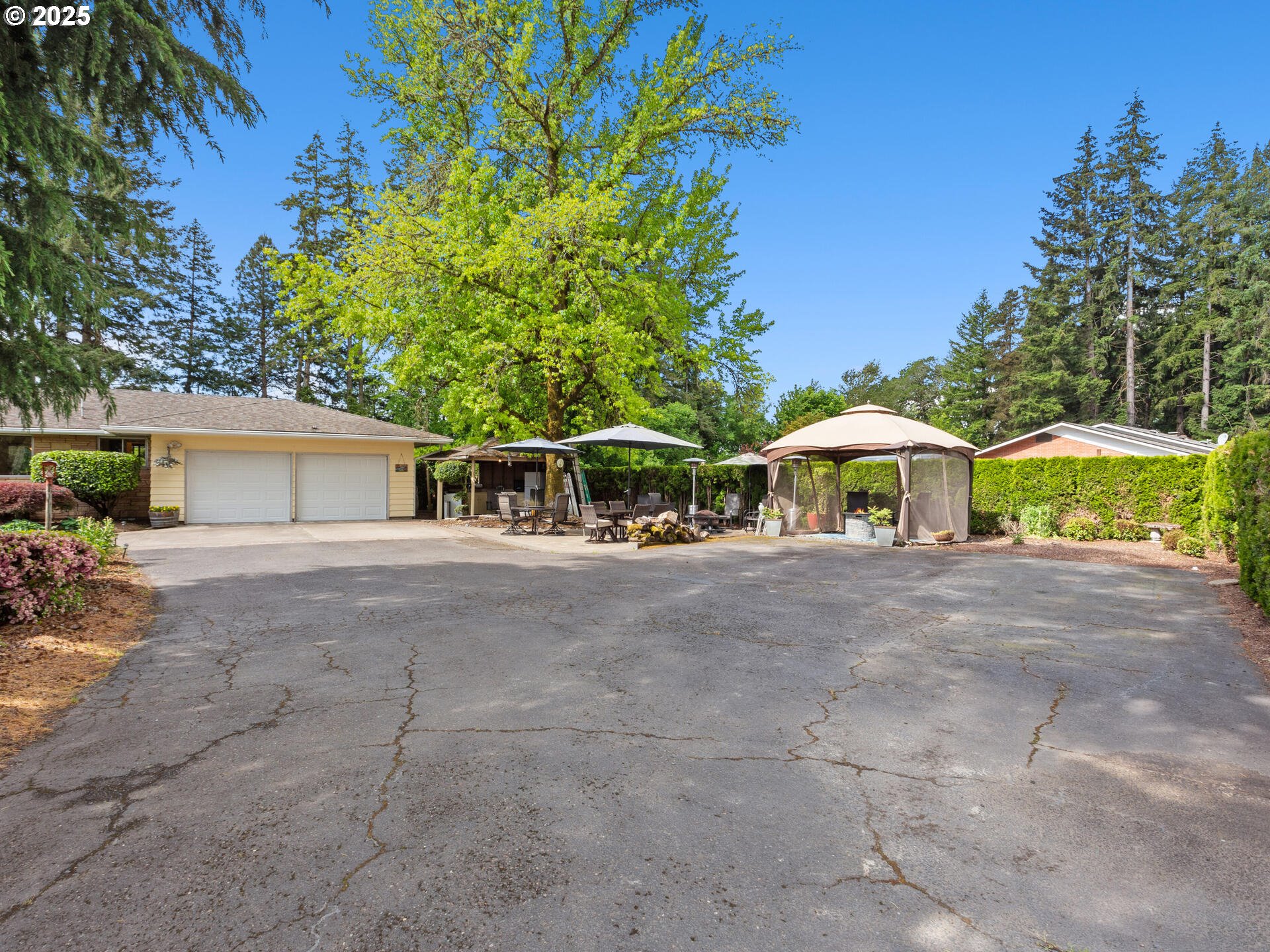 McMinnville, Oregon 97128, United States, 4 Bedrooms Bedrooms, ,3 BathroomsBathrooms,Residential,Active,136171