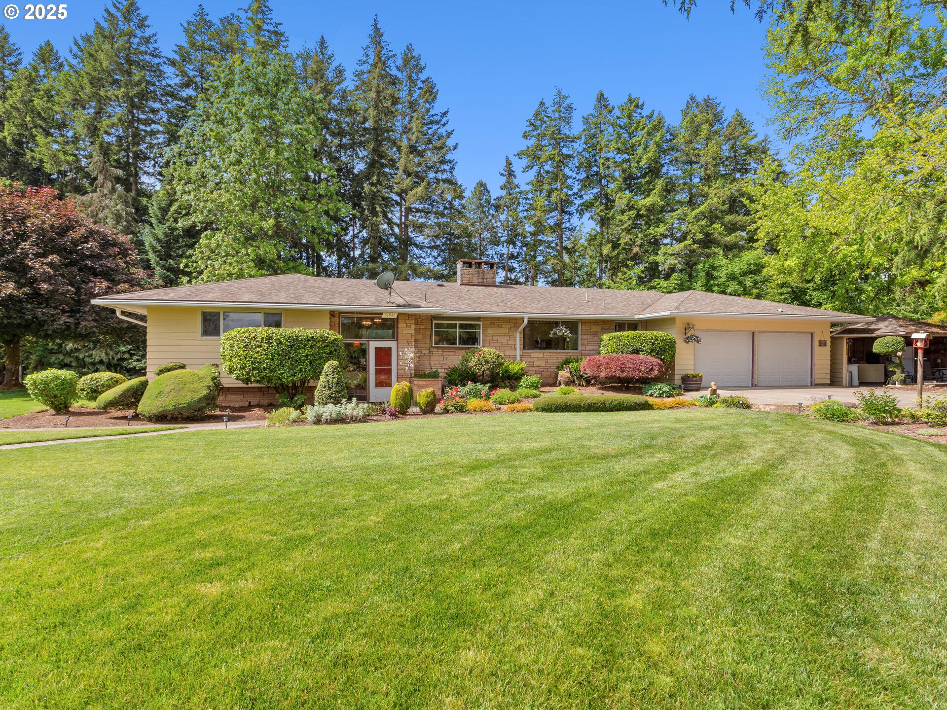 McMinnville, Oregon 97128, United States, 4 Bedrooms Bedrooms, ,3 BathroomsBathrooms,Residential,Active,136171