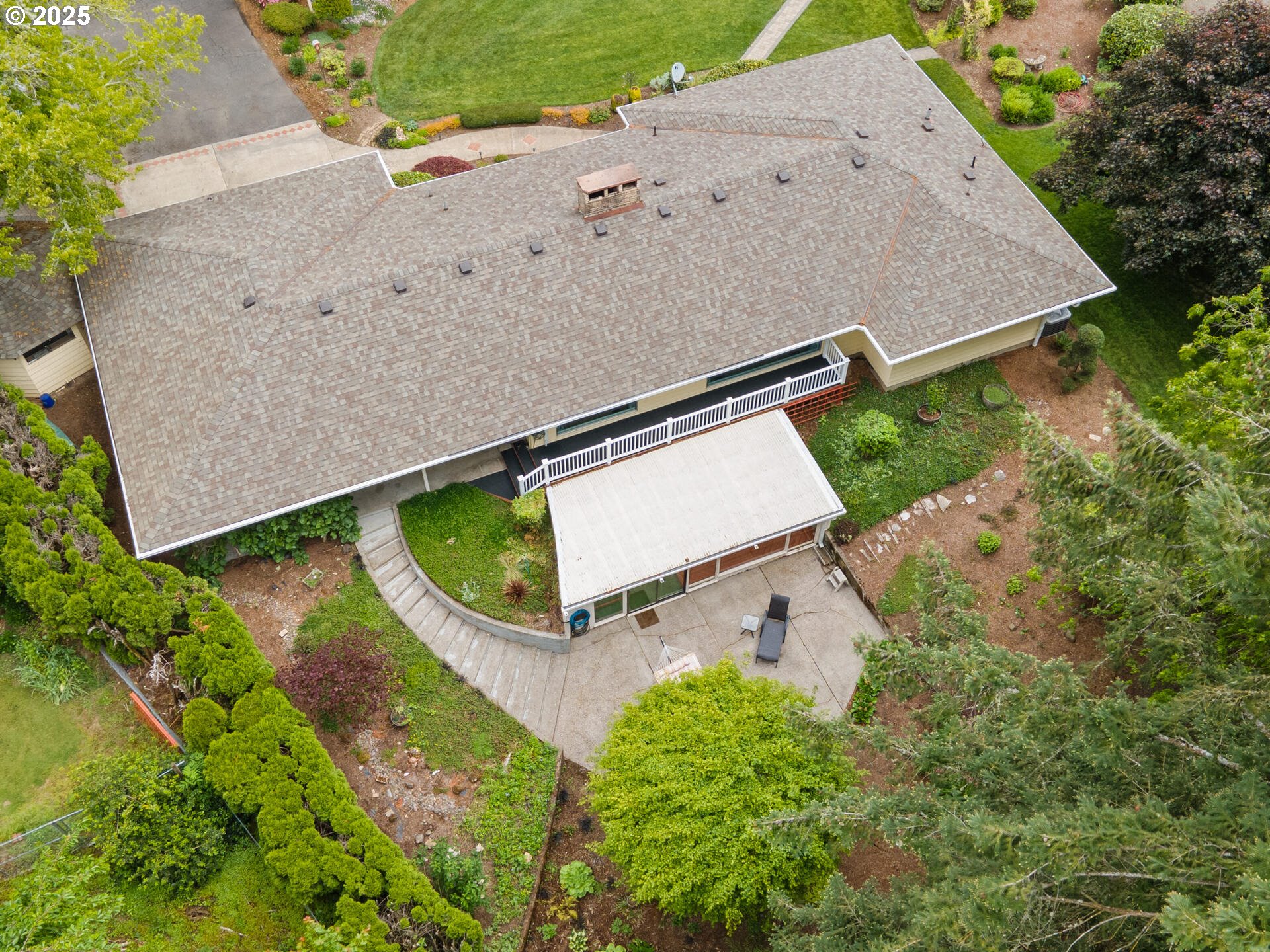 McMinnville, Oregon 97128, United States, 4 Bedrooms Bedrooms, ,3 BathroomsBathrooms,Residential,Active,136171