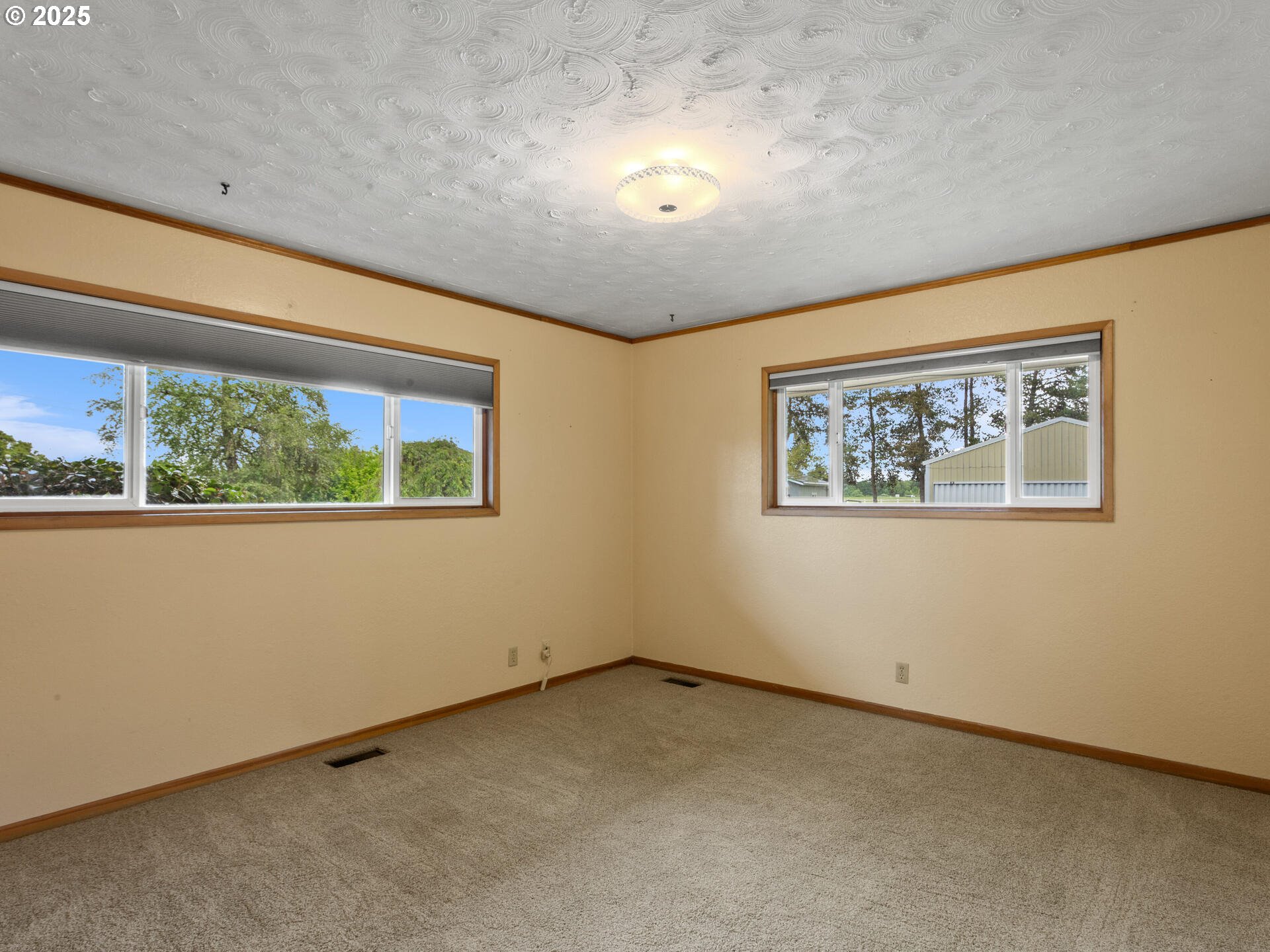 McMinnville, Oregon 97128, United States, 4 Bedrooms Bedrooms, ,3 BathroomsBathrooms,Residential,Active,136171