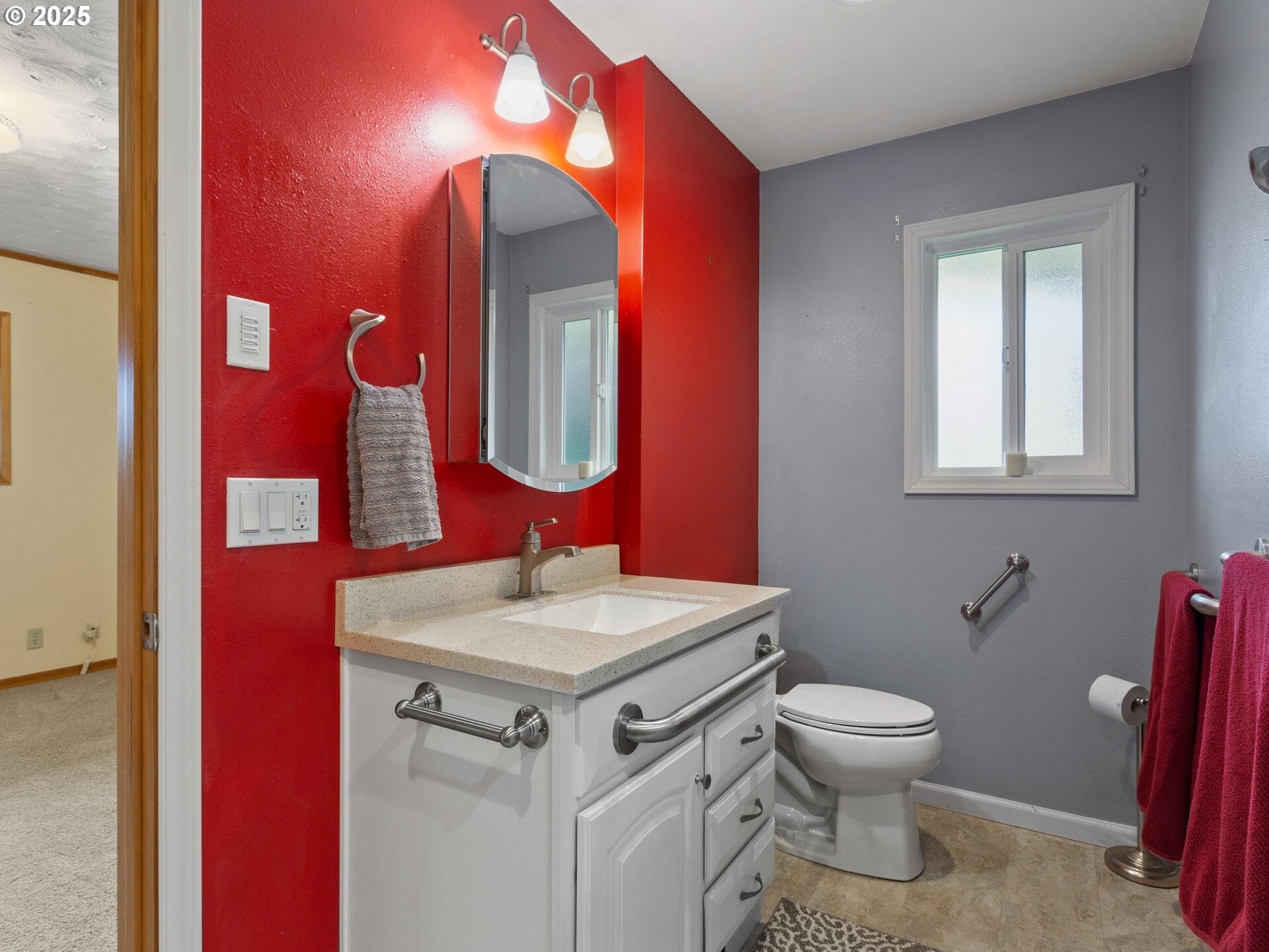 McMinnville, Oregon 97128, United States, 4 Bedrooms Bedrooms, ,3 BathroomsBathrooms,Residential,Active,136171