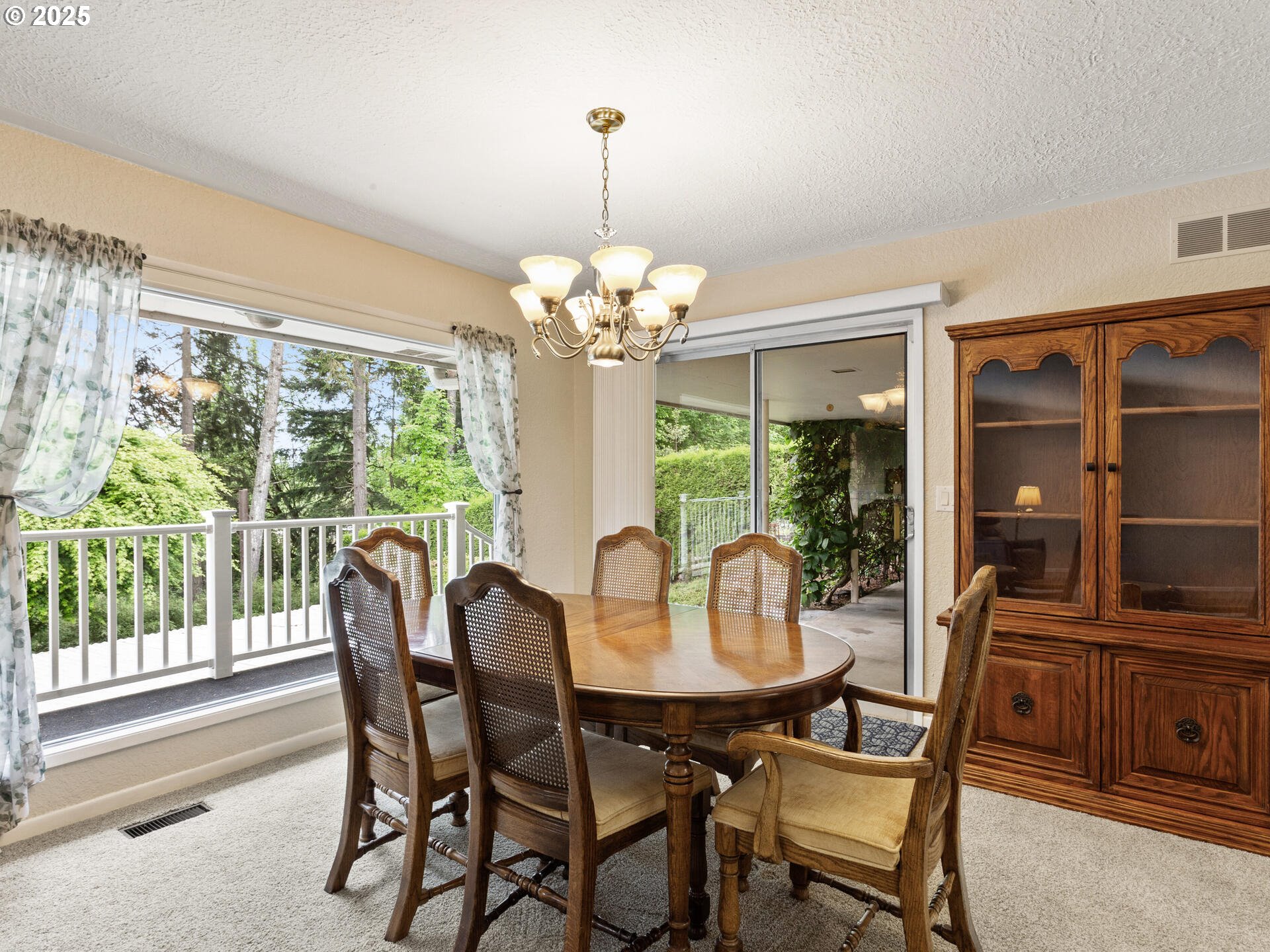 McMinnville, Oregon 97128, United States, 4 Bedrooms Bedrooms, ,3 BathroomsBathrooms,Residential,Active,136171