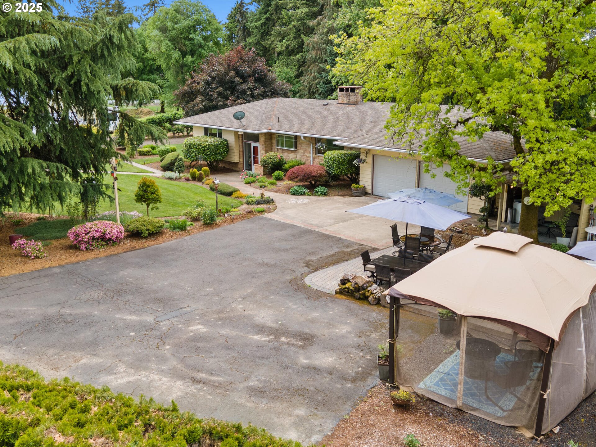 McMinnville, Oregon 97128, United States, 4 Bedrooms Bedrooms, ,3 BathroomsBathrooms,Residential,Active,136171