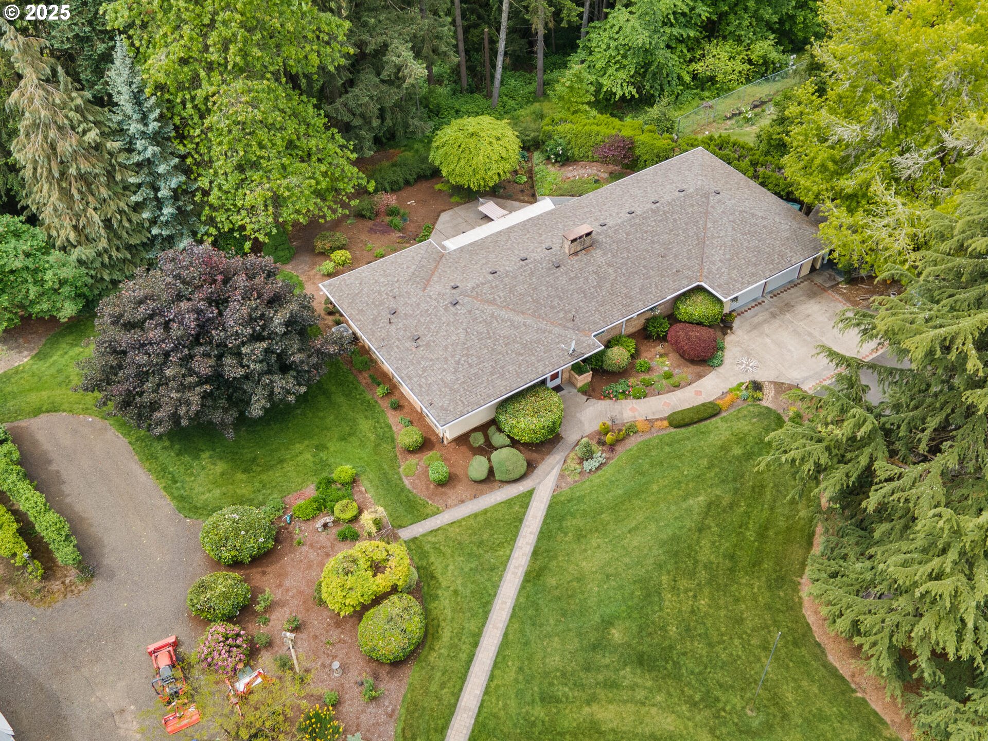 McMinnville, Oregon 97128, United States, 4 Bedrooms Bedrooms, ,3 BathroomsBathrooms,Residential,Active,136171