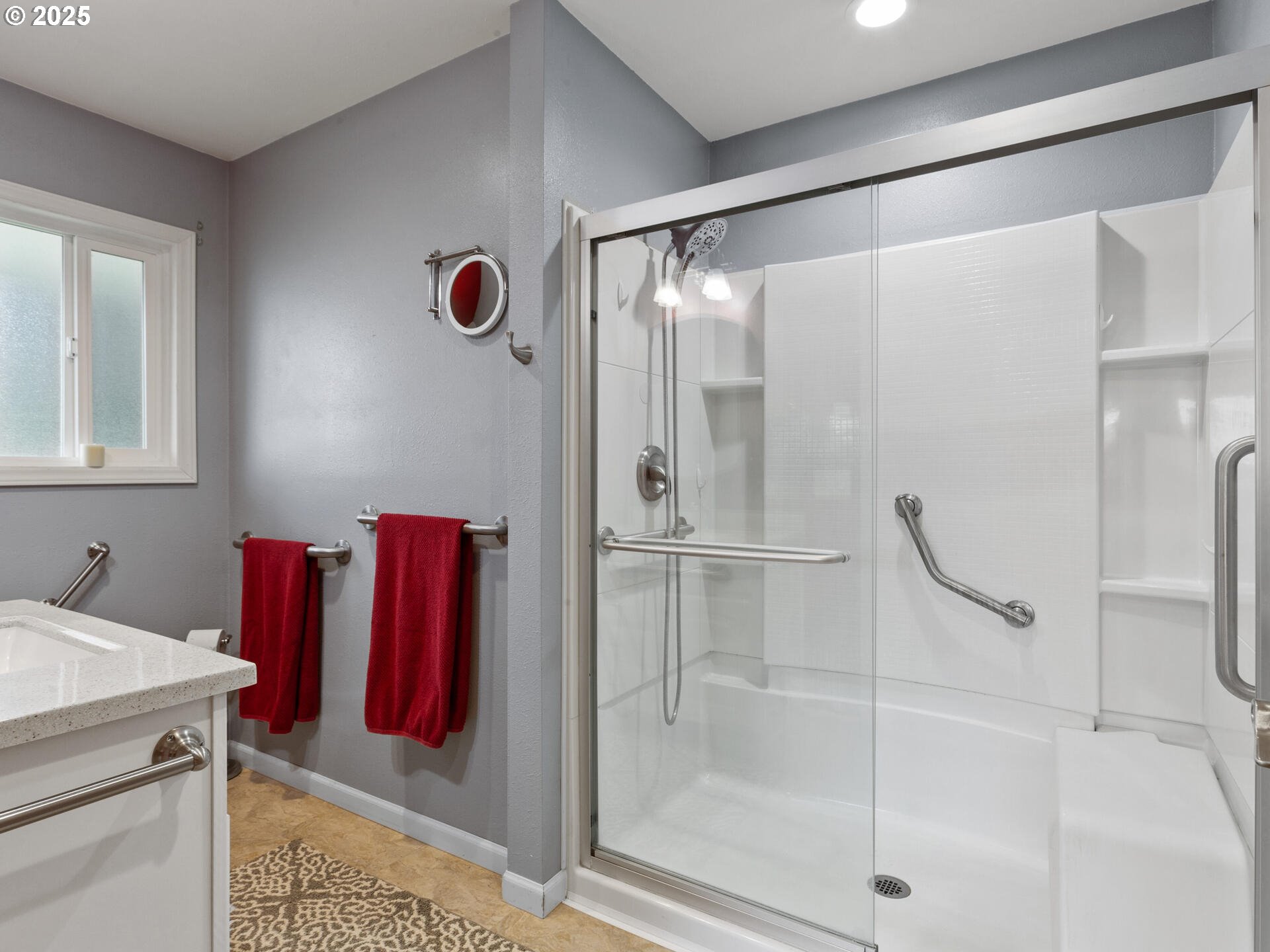 McMinnville, Oregon 97128, United States, 4 Bedrooms Bedrooms, ,3 BathroomsBathrooms,Residential,Active,136171