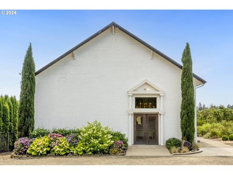 A home in Newberg