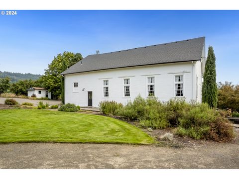 A home in Newberg