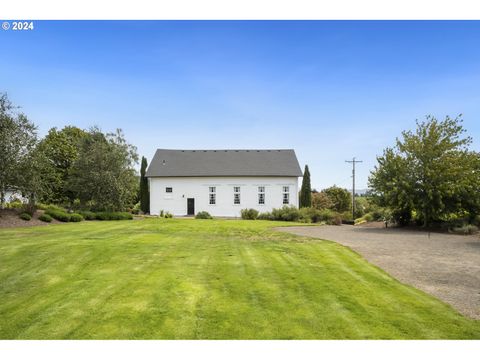 A home in Newberg