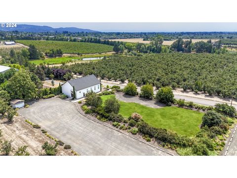 A home in Newberg