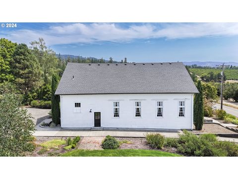 A home in Newberg