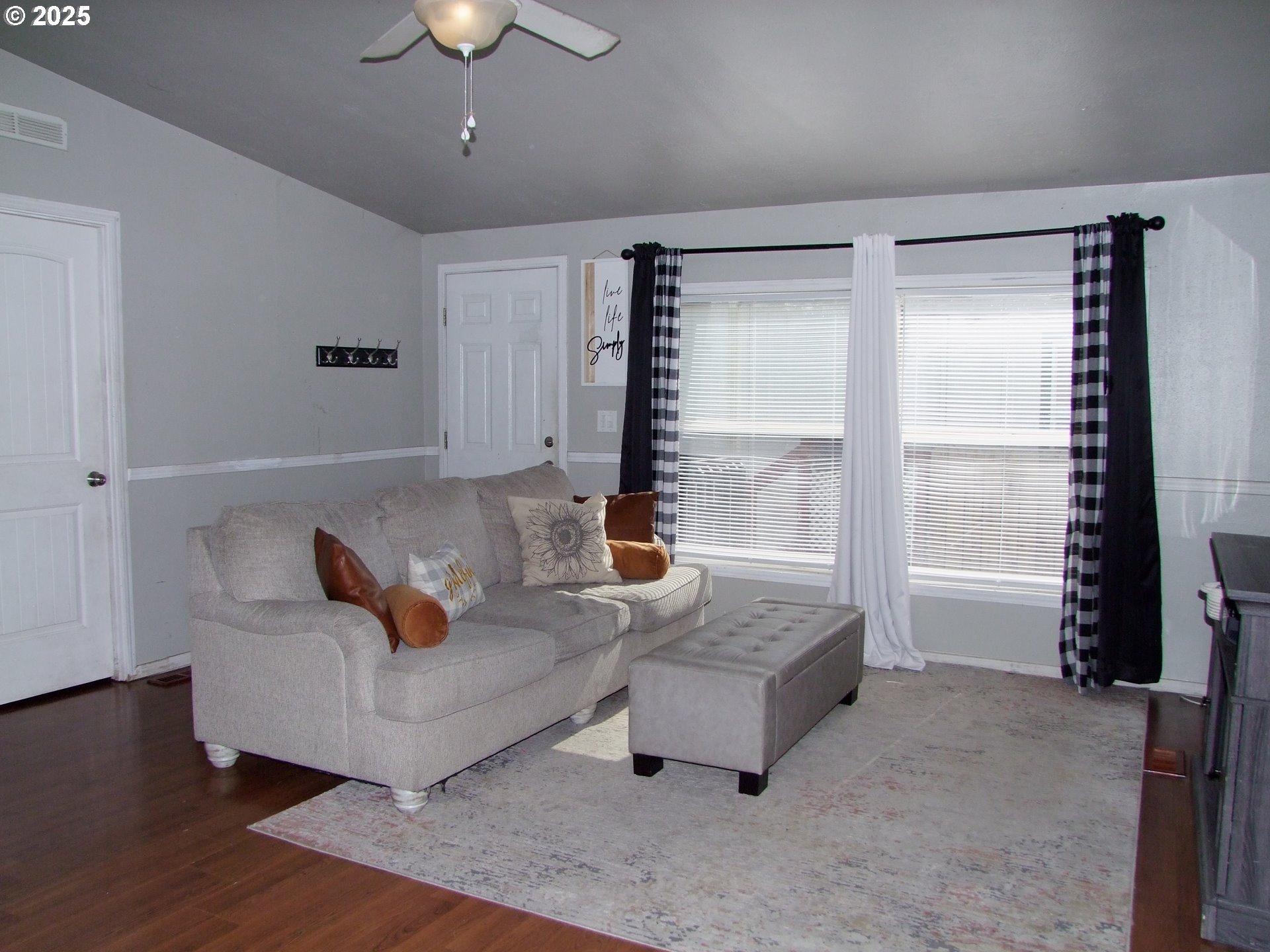 193 OWYHEE LN