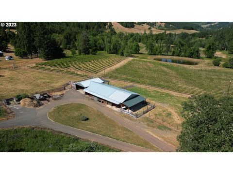 A home in Sutherlin