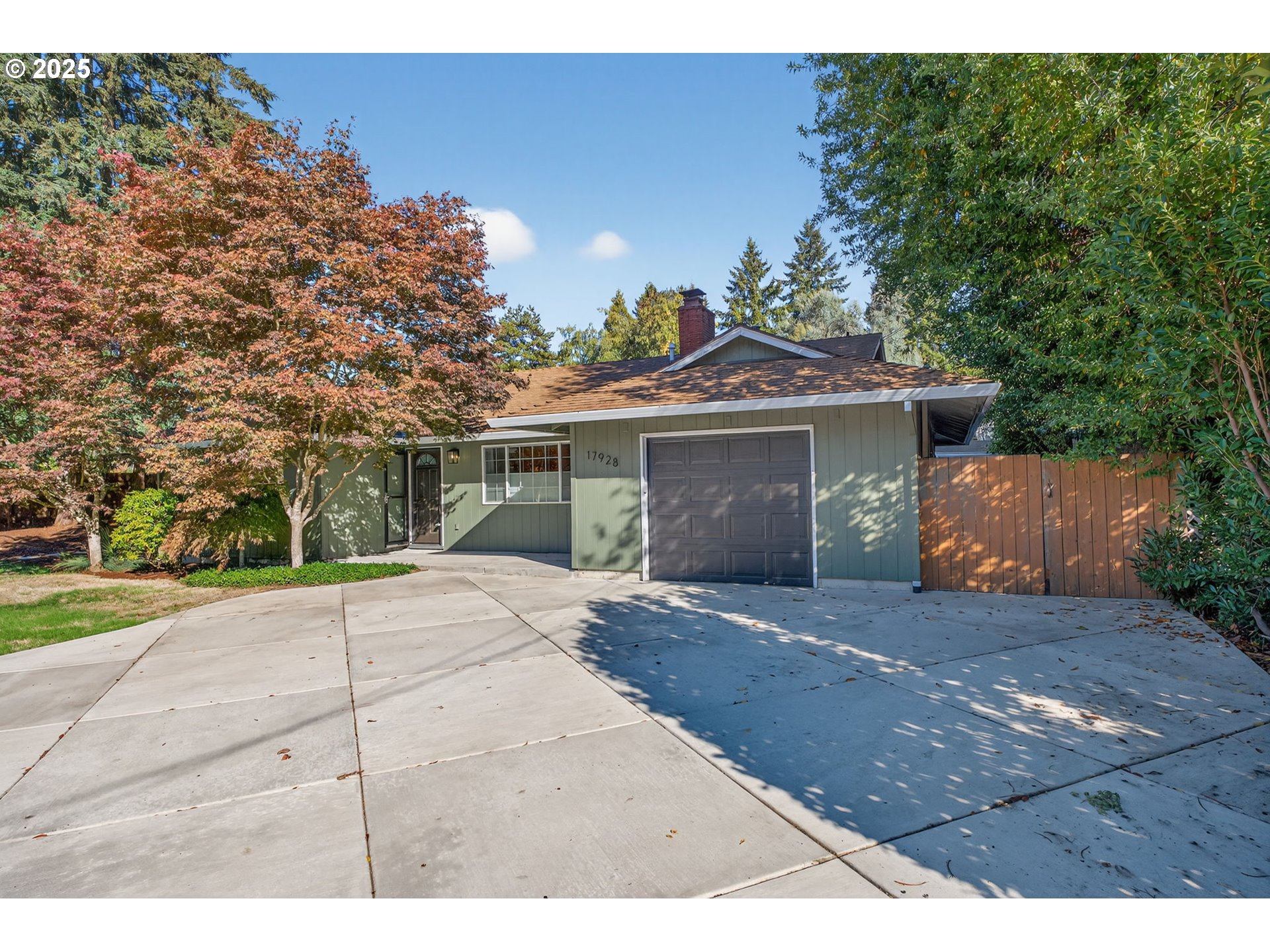 17928 ROYAL CT