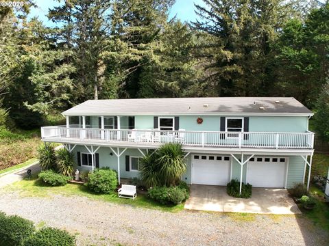 30339 HILLSIDE TER Gold Beach OR 97444