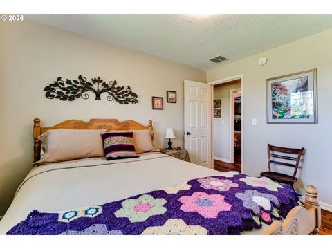 Tiny photo for 83741 N Enterprise Rd, Pleasant Hill, OR 97455 (MLS # 728864768)