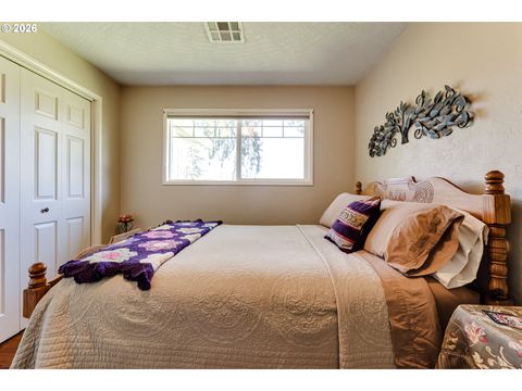 Tiny photo for 83741 N Enterprise Rd, Pleasant Hill, OR 97455 (MLS # 728864768)