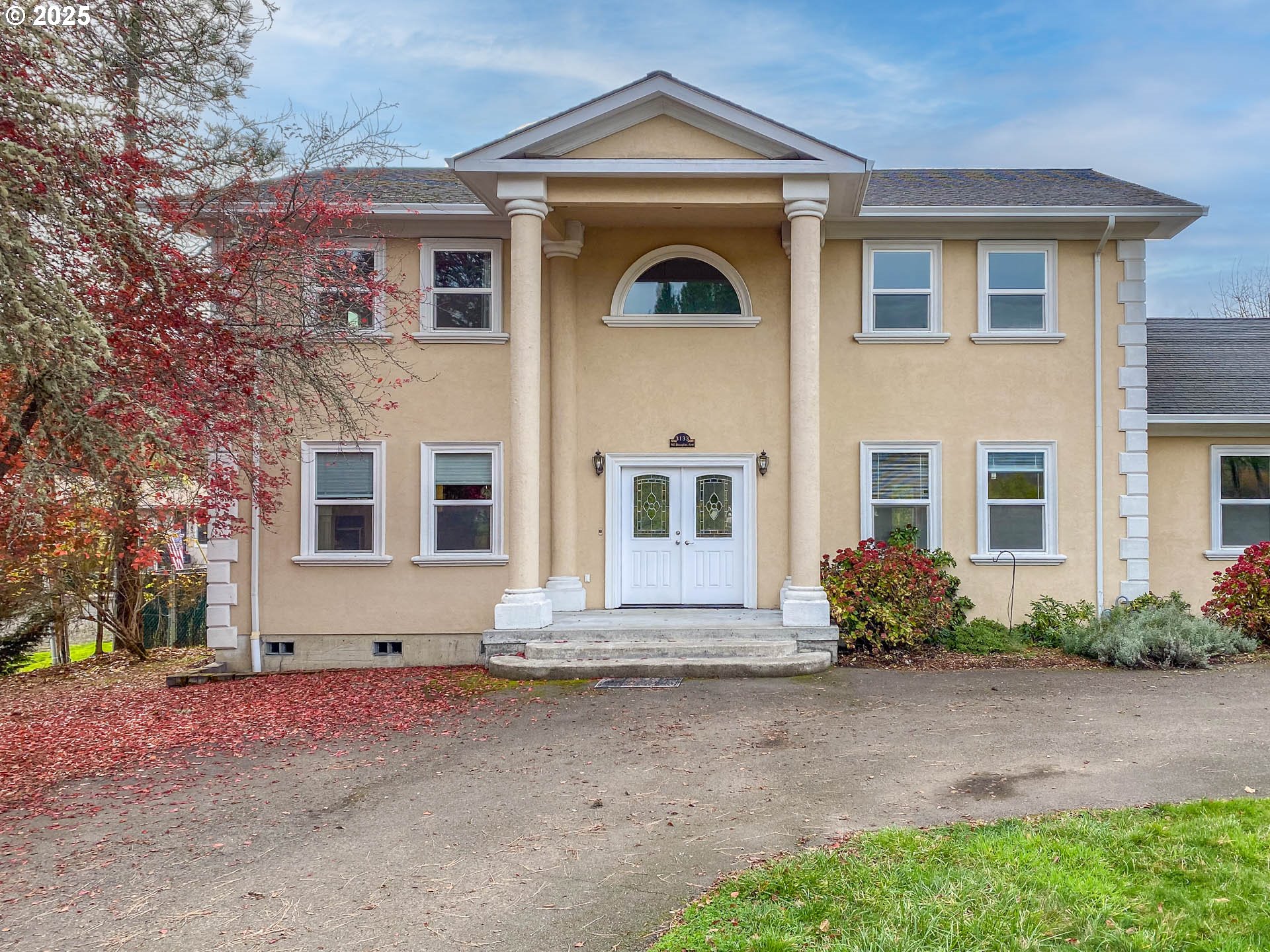 3133 NE DOUGLAS AVE