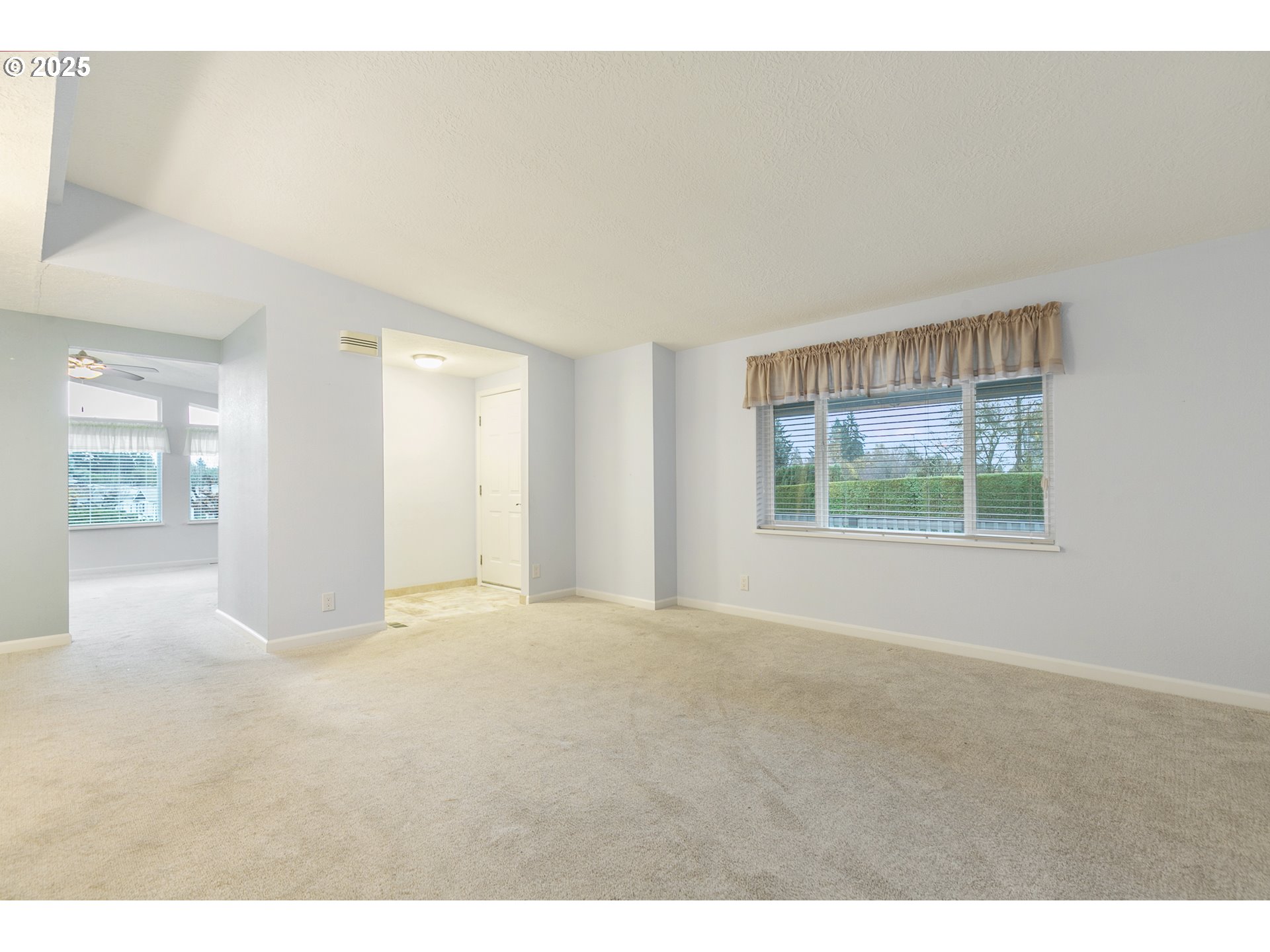 5701 NE ST JOHNS RD 58