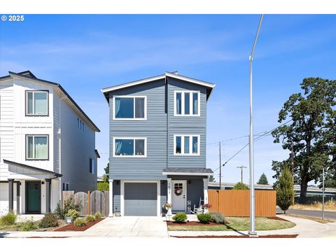 1033 E GINGER ROOT CT Newberg OR 97132