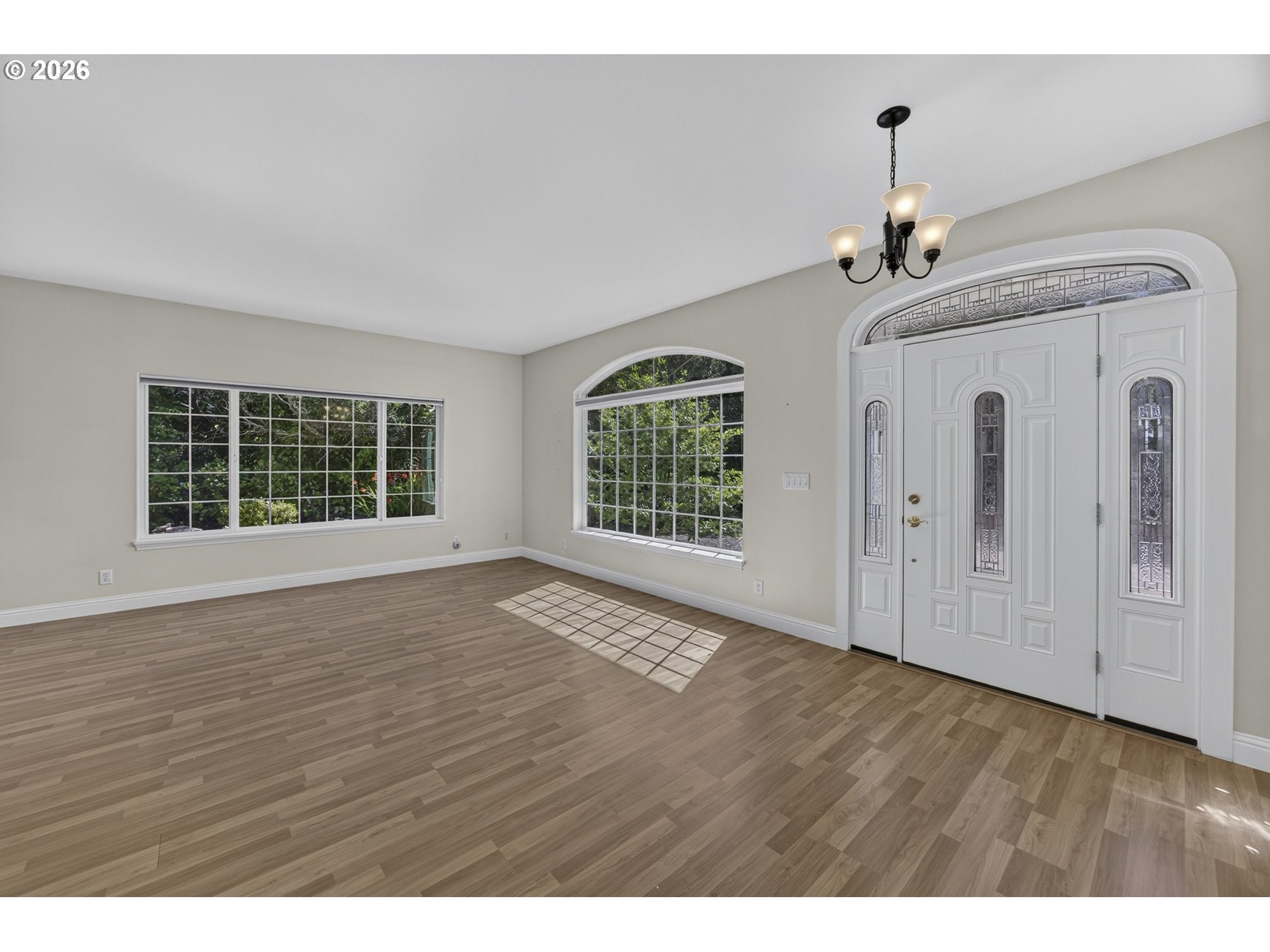 131 SHORELINE DR