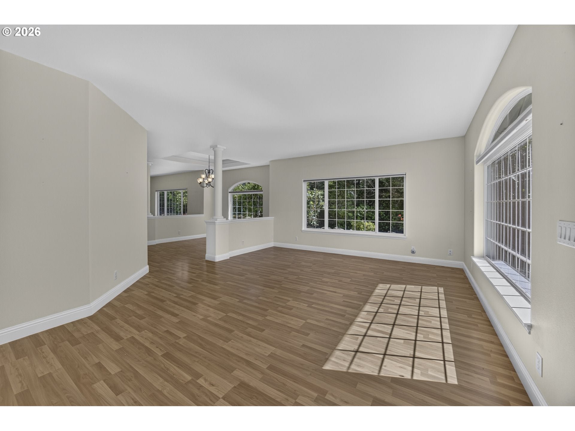 131 SHORELINE DR