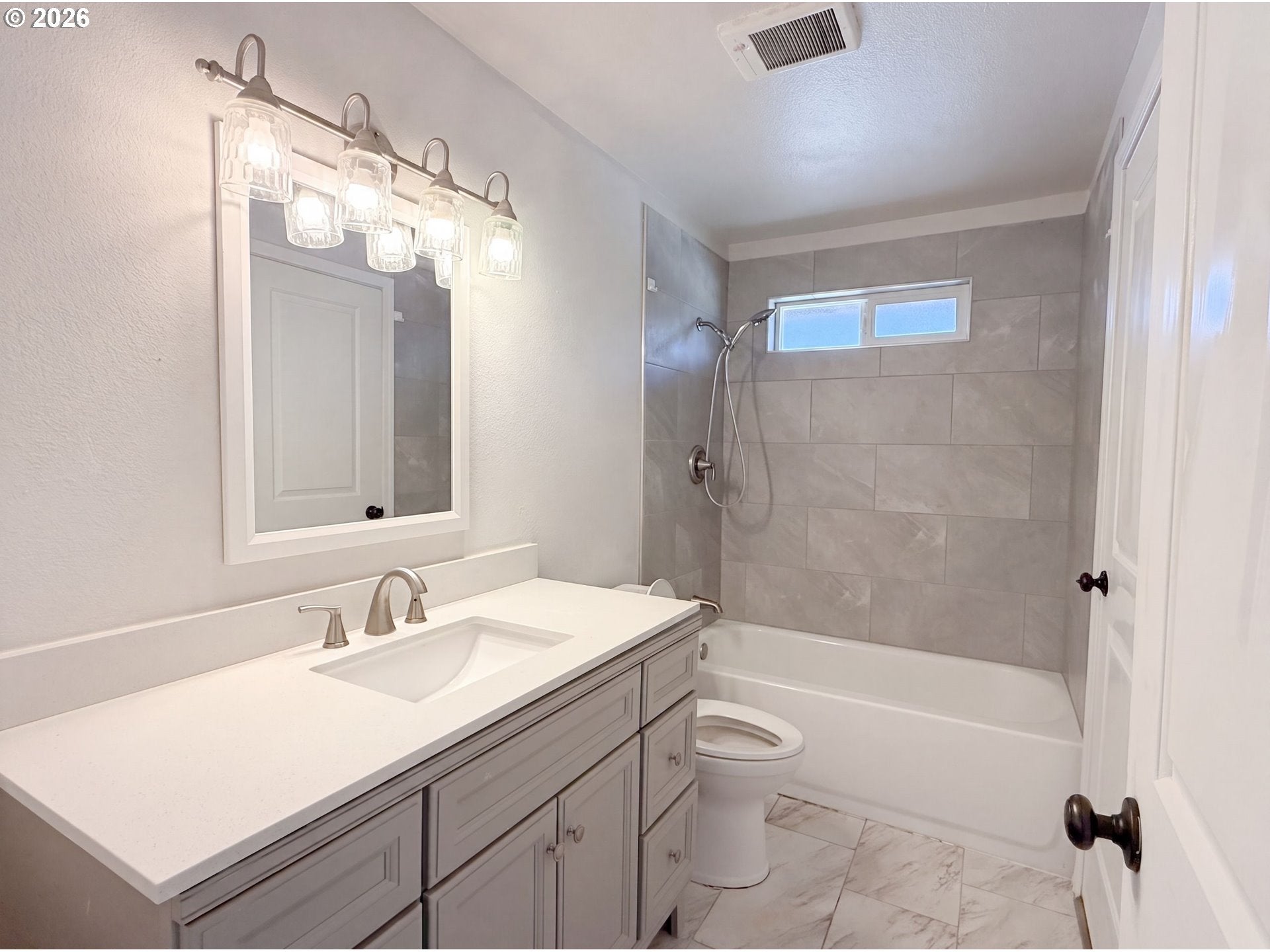 3010 COUNTRY CLUB DR