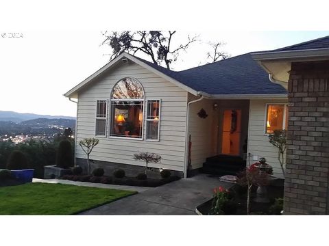 A home in Roseburg