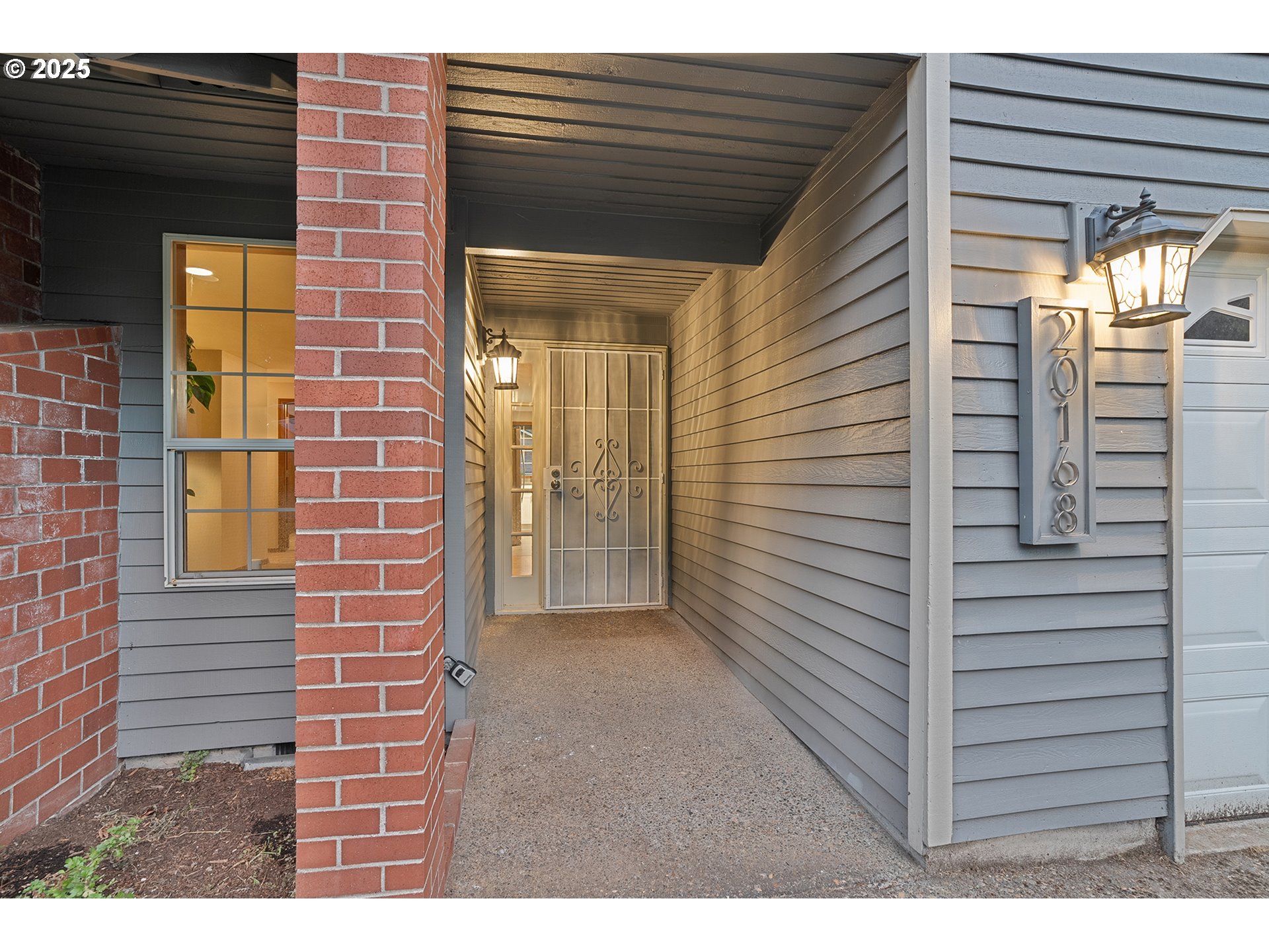 20168 SW TILLAMOOK CT