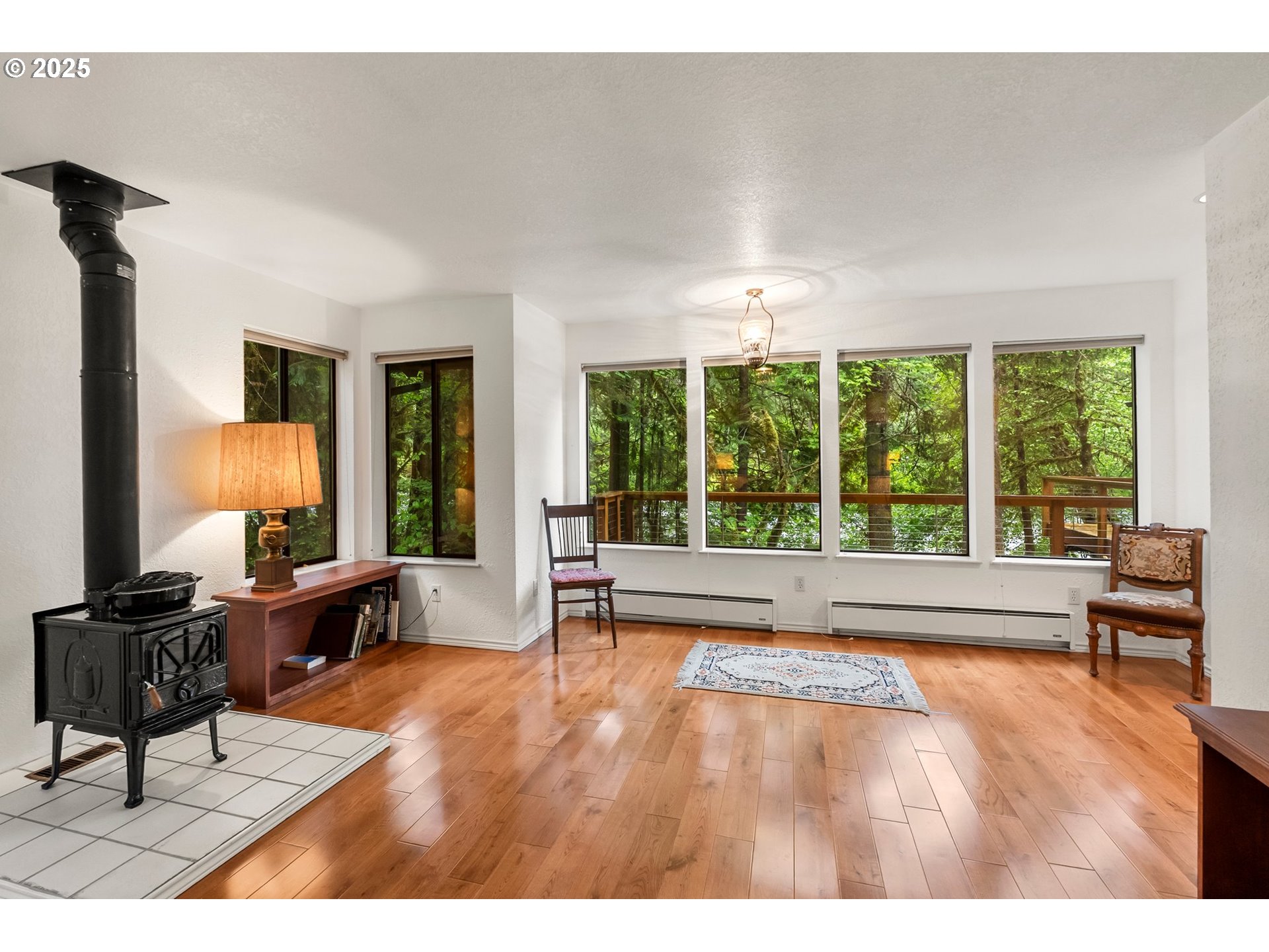 Blue River, Oregon 97413, United States, 3 Bedrooms Bedrooms, ,3 BathroomsBathrooms,Residential,Active,134834