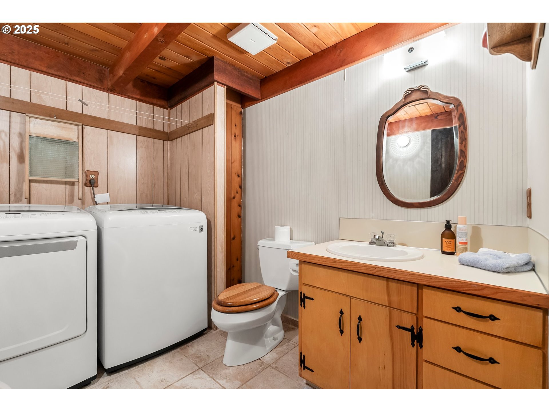 Blue River, Oregon 97413, United States, 3 Bedrooms Bedrooms, ,3 BathroomsBathrooms,Residential,Active,134834