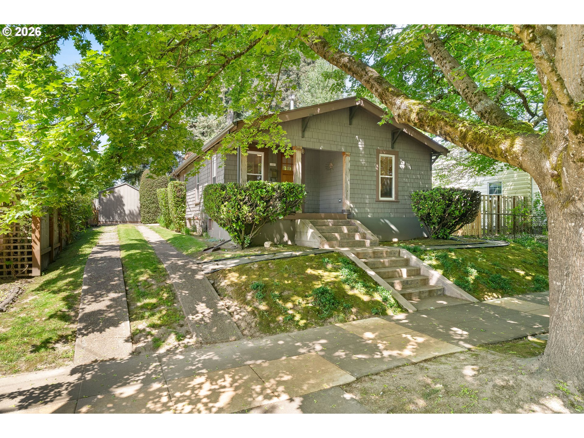 1005 SE TENINO ST
