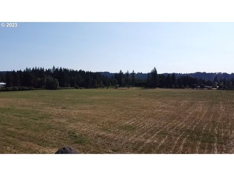 2297 NW Martin ST Estacada OR 97023
