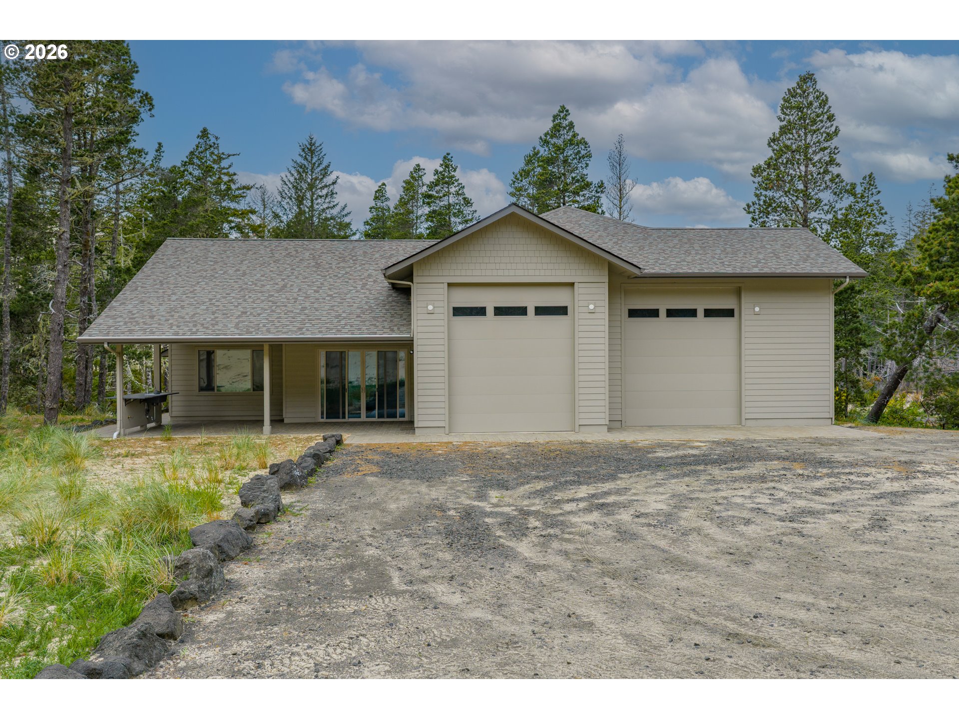 747 PACIFIC DUNES DR