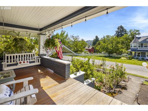 A home in West Linn